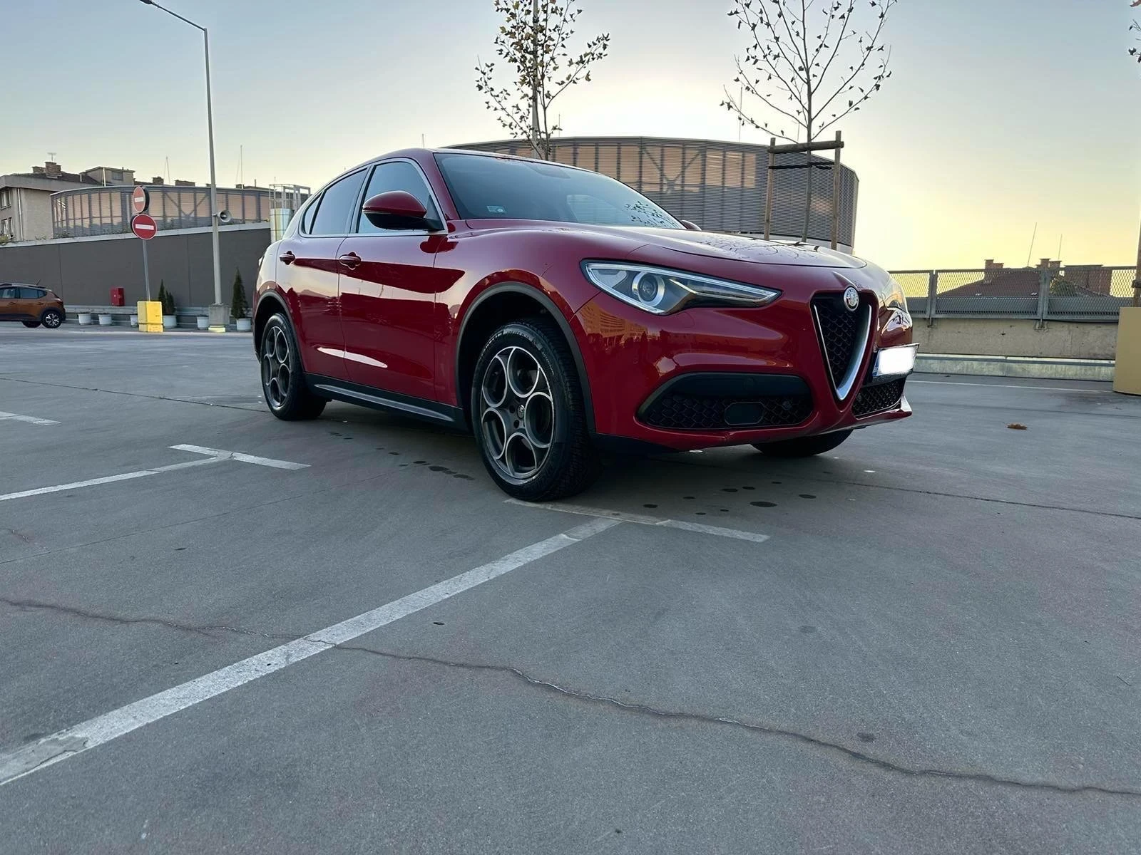 Alfa Romeo Stelvio  - изображение 2