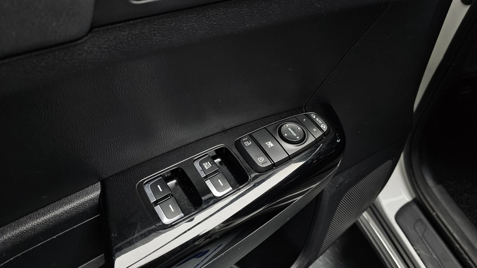 Kia Sportage 2.0 2WD TRENDY | Mobile.bg   17