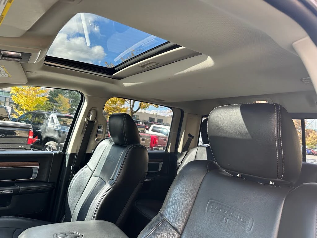 Dodge RAM 1500 Laramie CAM* * CARPLAY* KEYLESS*  | Mobile.bg   14