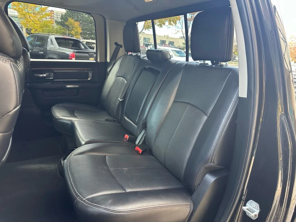 Dodge RAM 1500 Laramie CAM* ОБДУХВАНЕ* CARPLAY* KEYLESS*  - изображение 8