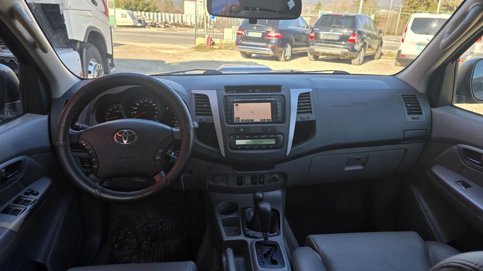 Toyota Hilux 3.0  D-4D����������� 4X4 | Mobile.bg � ����������� 12
