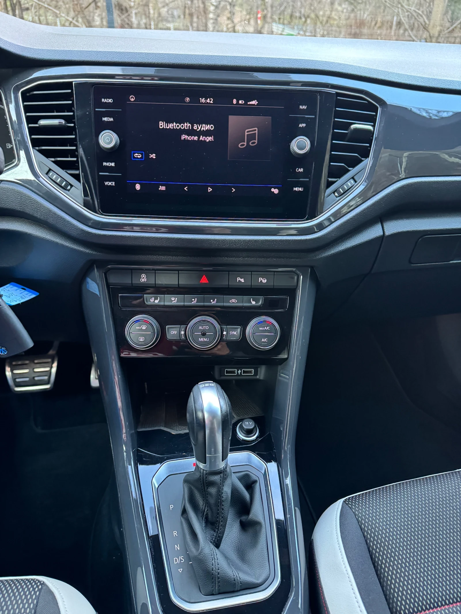 VW T-Roc R-LINE 4x4, снимка 10 - Автомобили и джипове - 53786784