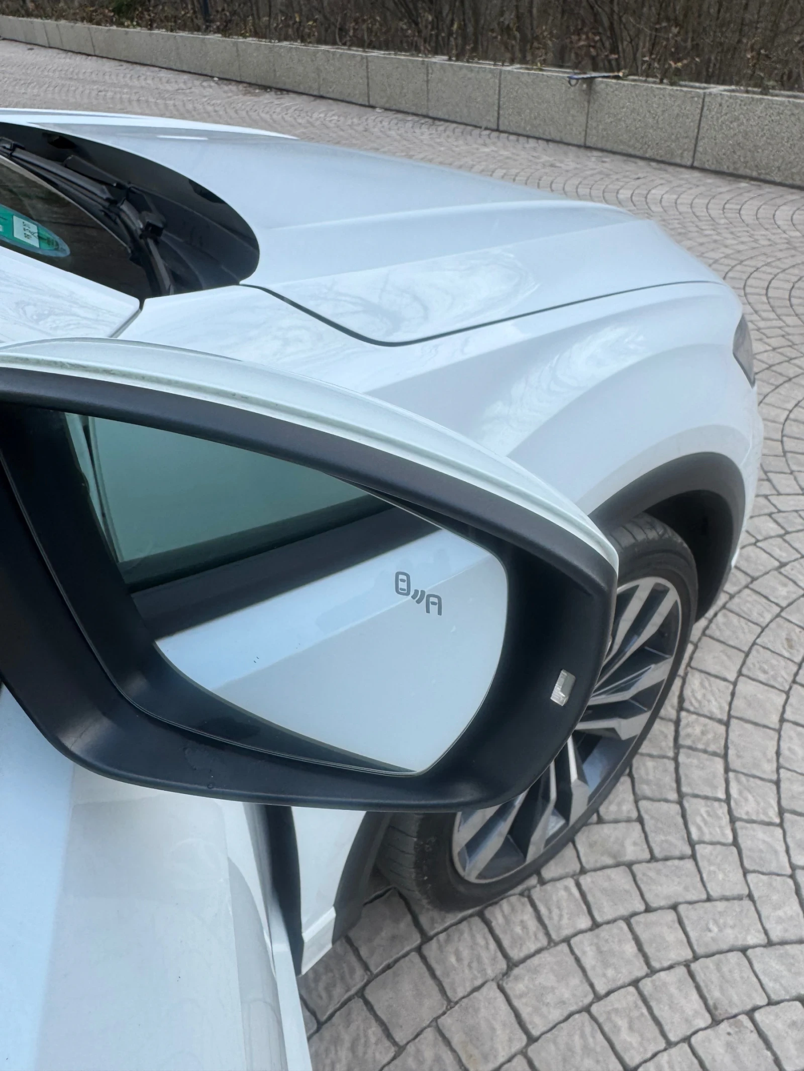 VW T-Roc R-LINE 4x4, снимка 8 - Автомобили и джипове - 53786784