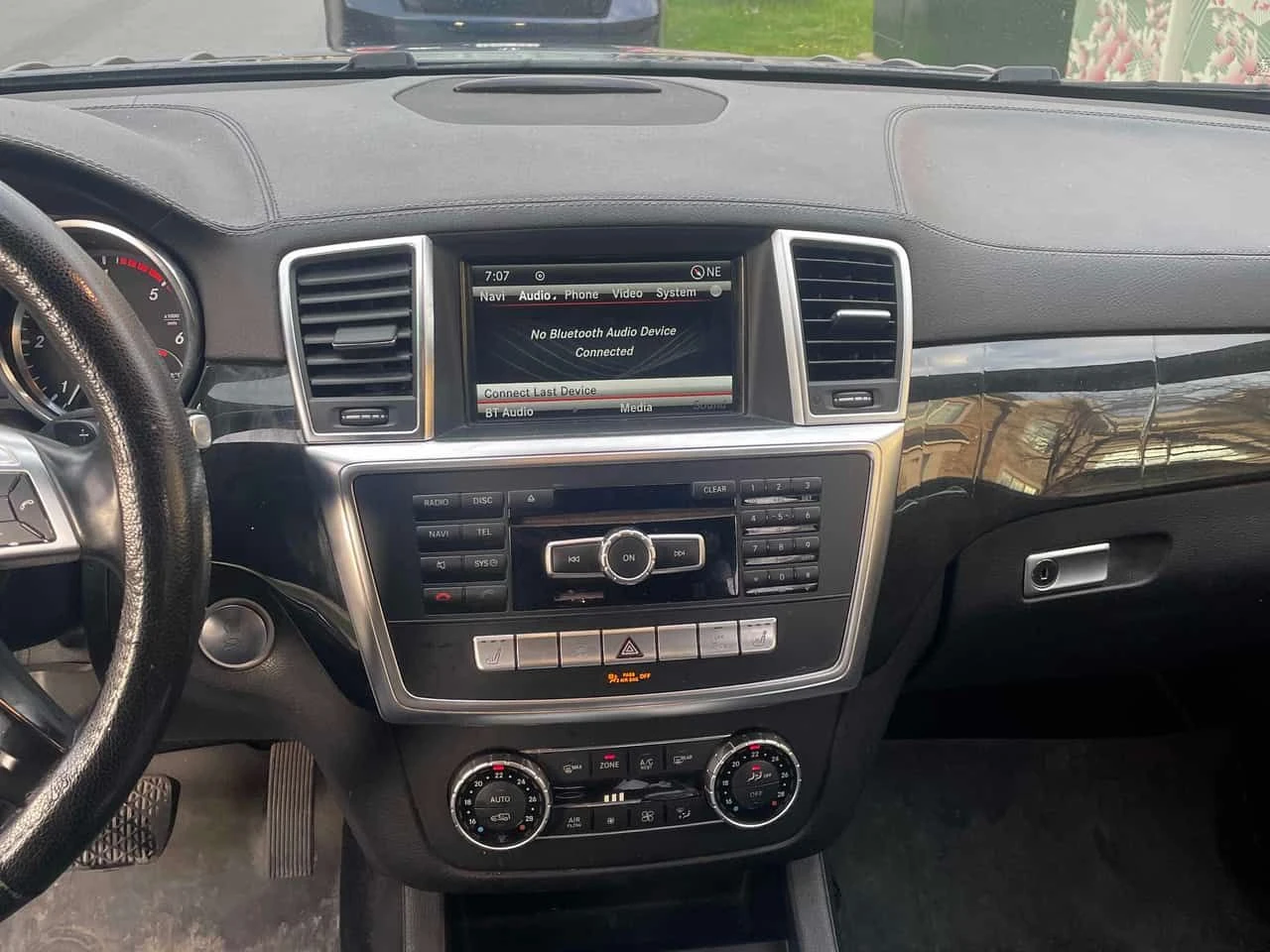 Mercedes-Benz GL 4MATIC * AMG PACK* 360 КАМЕРА* ПАНОРАМА* , снимка 10 - Автомобили и джипове - 54586710