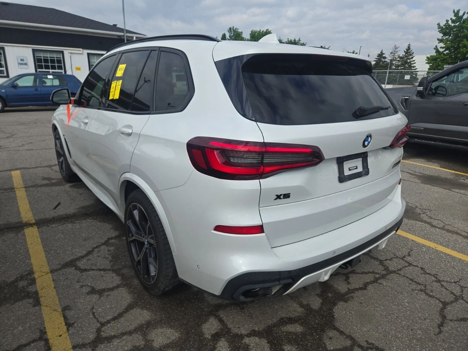 BMW X5 40I * M ПАКЕТ * HEAD UP * ОБДУХВАНЕ * ДИСТРОНИК * , снимка 4 - Автомобили и джипове - 54805096