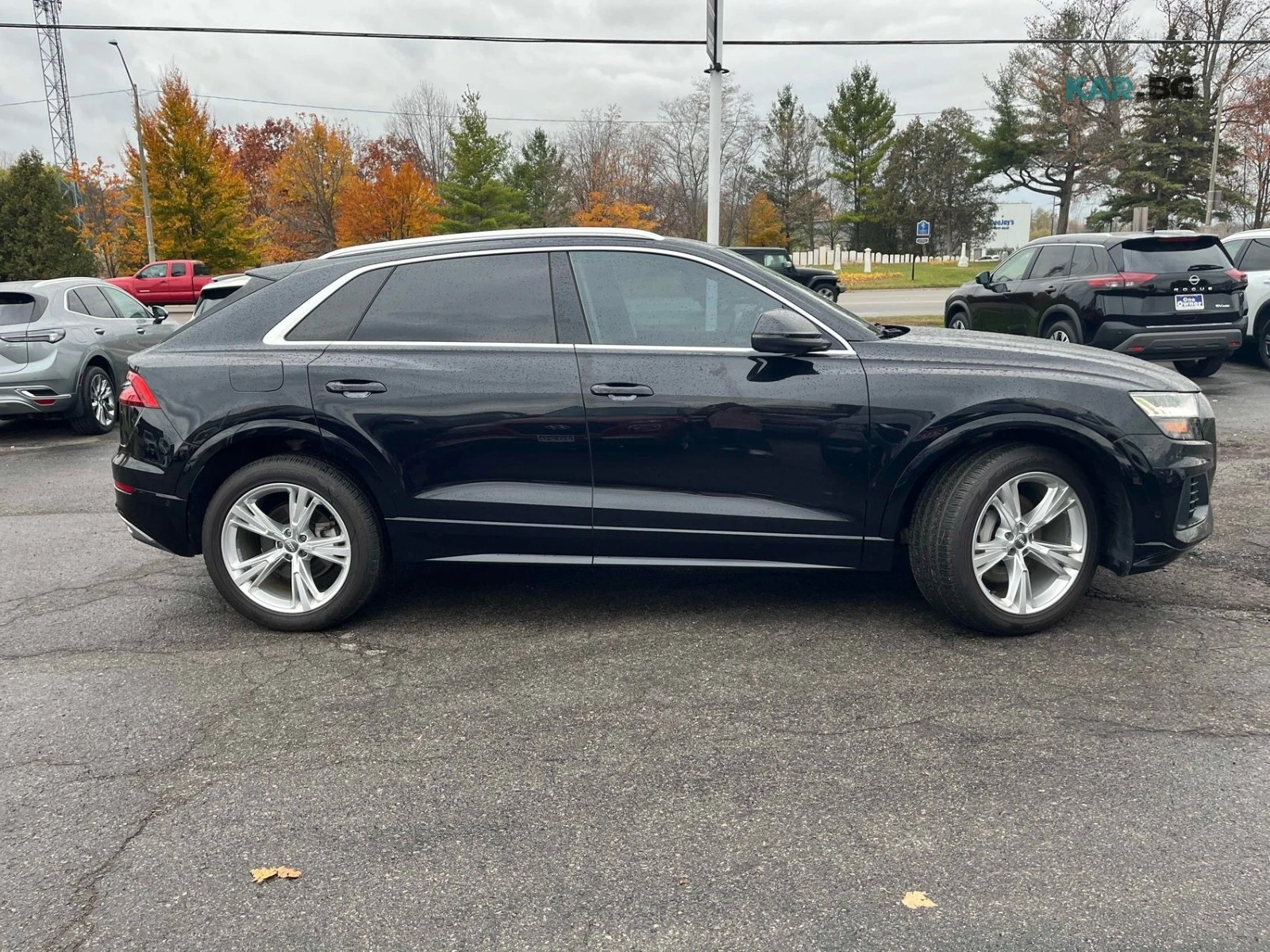 Audi Q8 ПОДГРЕВ* КАМЕРА* 360* М.ТОЧКА, снимка 3 - Автомобили и джипове - 54986713
