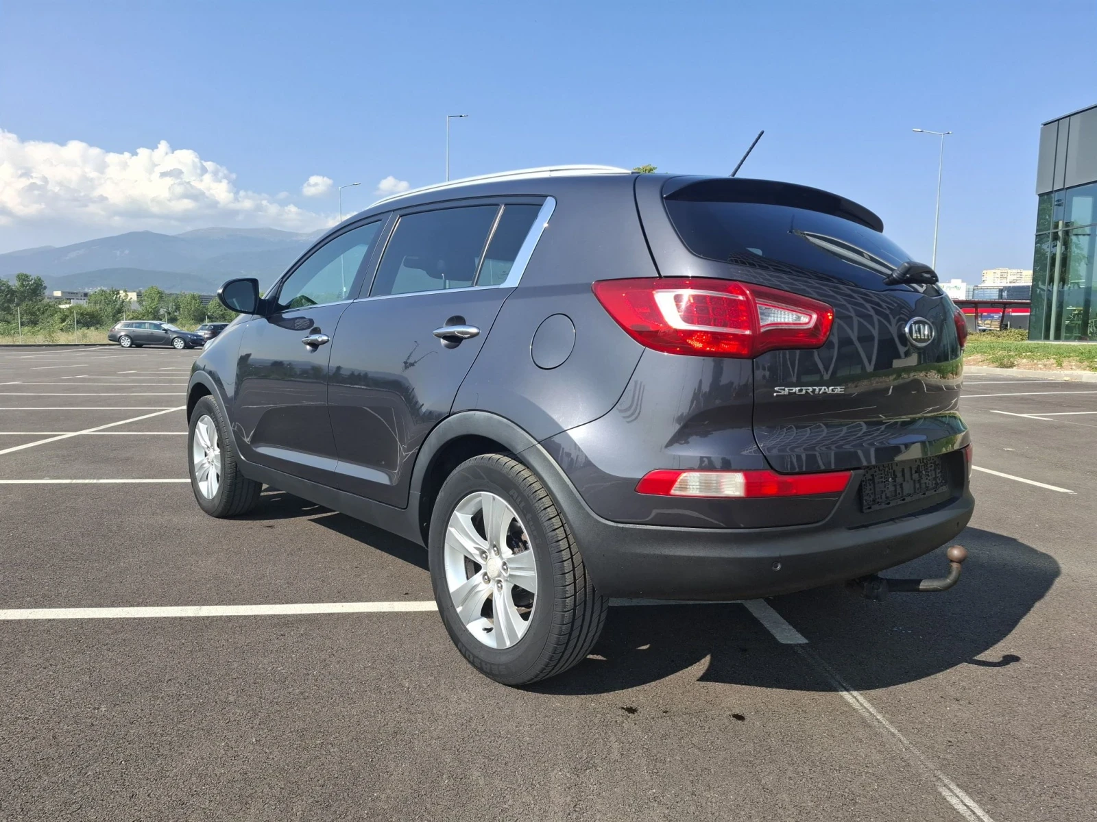 Kia Sportage 2.0, снимка 5 - Автомобили и джипове - 55362418