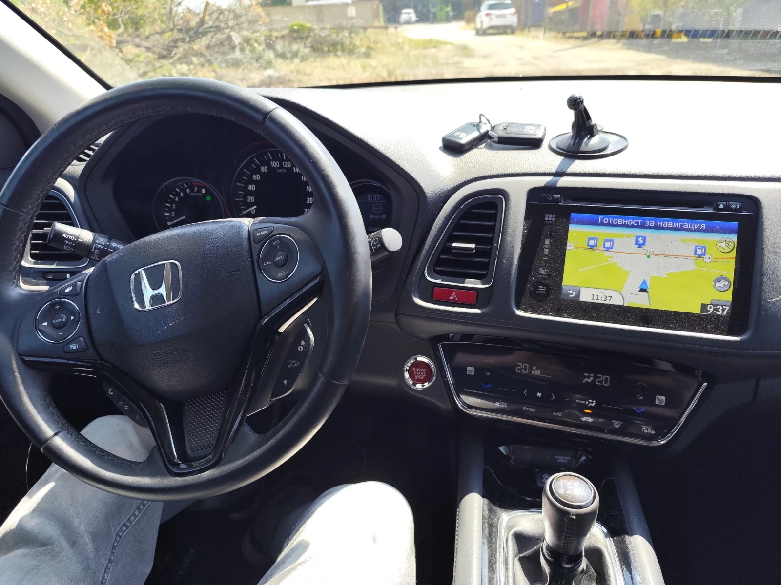 Honda Hr-v 1.5 pano бензин, снимка 10 - Автомобили и джипове - 55743396
