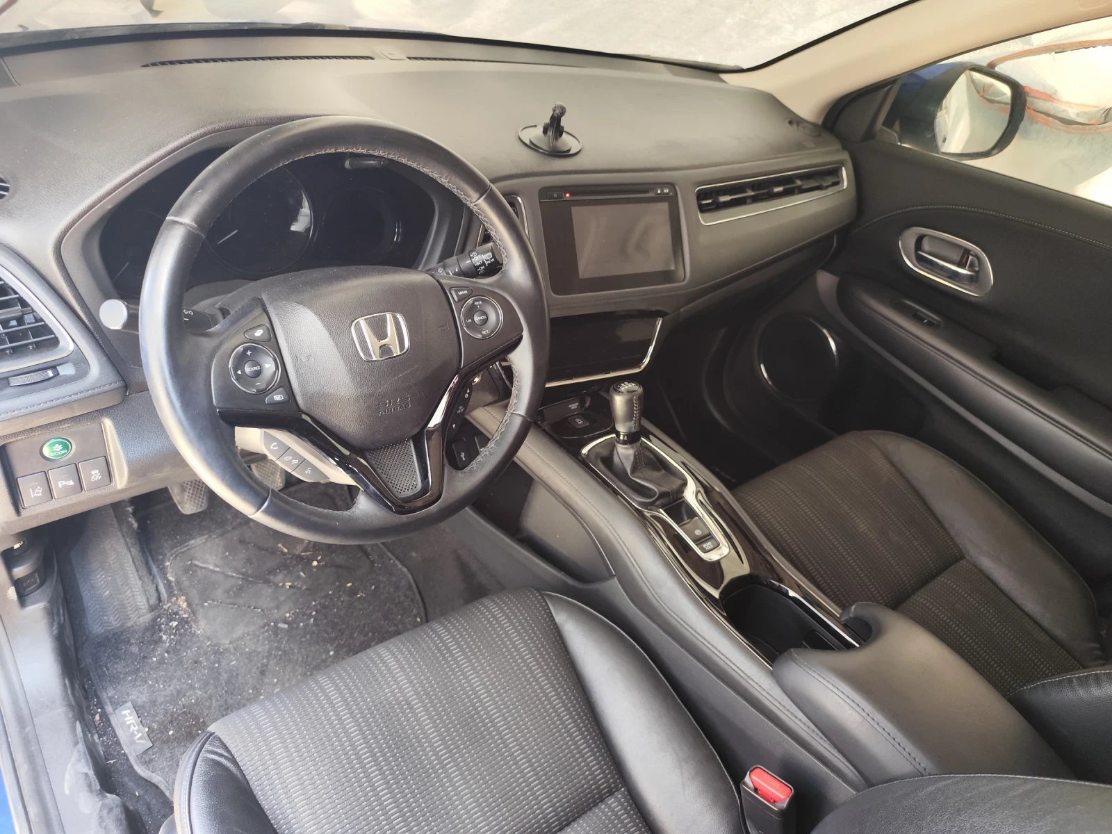 Honda Hr-v 1.5 pano бензин, снимка 12 - Автомобили и джипове - 55743396