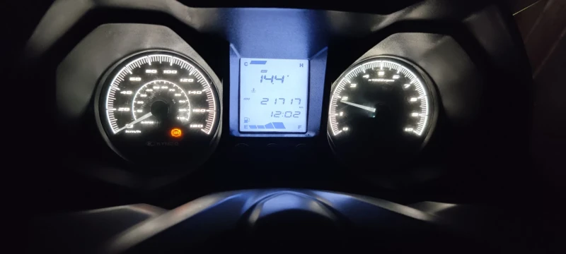 Kymco Downtown X-Town, снимка 4 - Мотоциклети и мототехника - 52771181