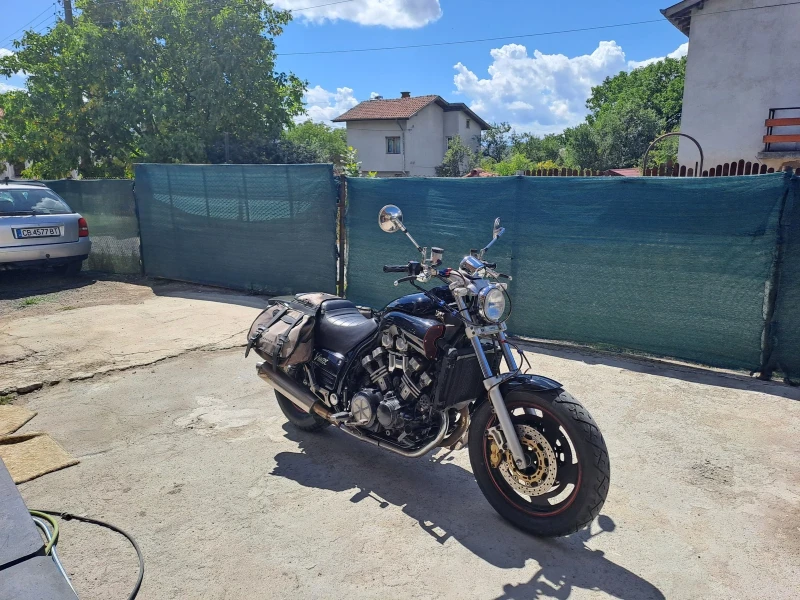 Yamaha V-Max Чопър