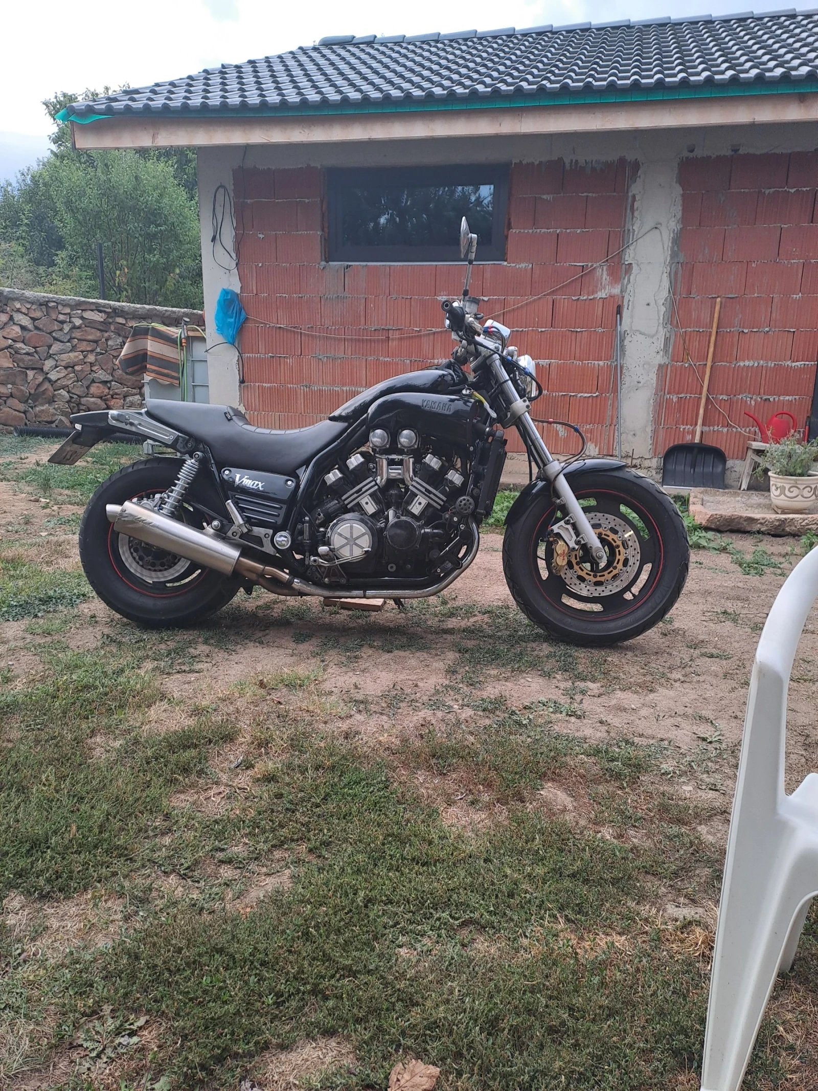 Yamaha V-Max Чопър - изображение 6