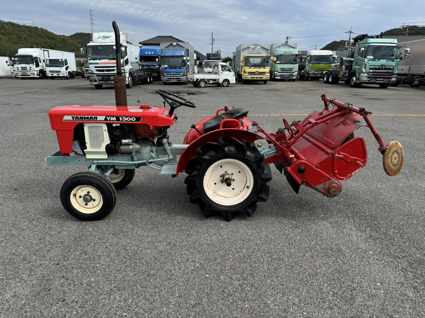 Трактор Yanmar YM1300S, снимка 2 - Селскостопанска техника - 54118788