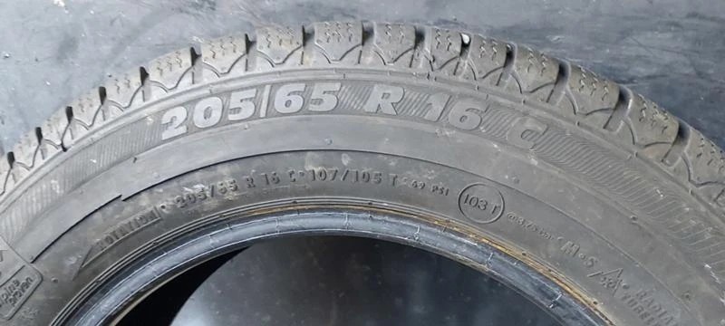 Гуми Зимни 205/65R16, снимка 8 - Гуми и джанти - 35124967