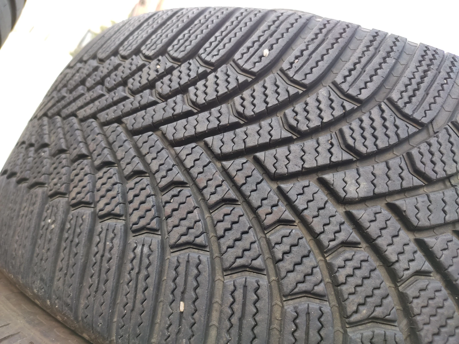 ���� 235/45R19 | Mobile.bg � ����������� 2