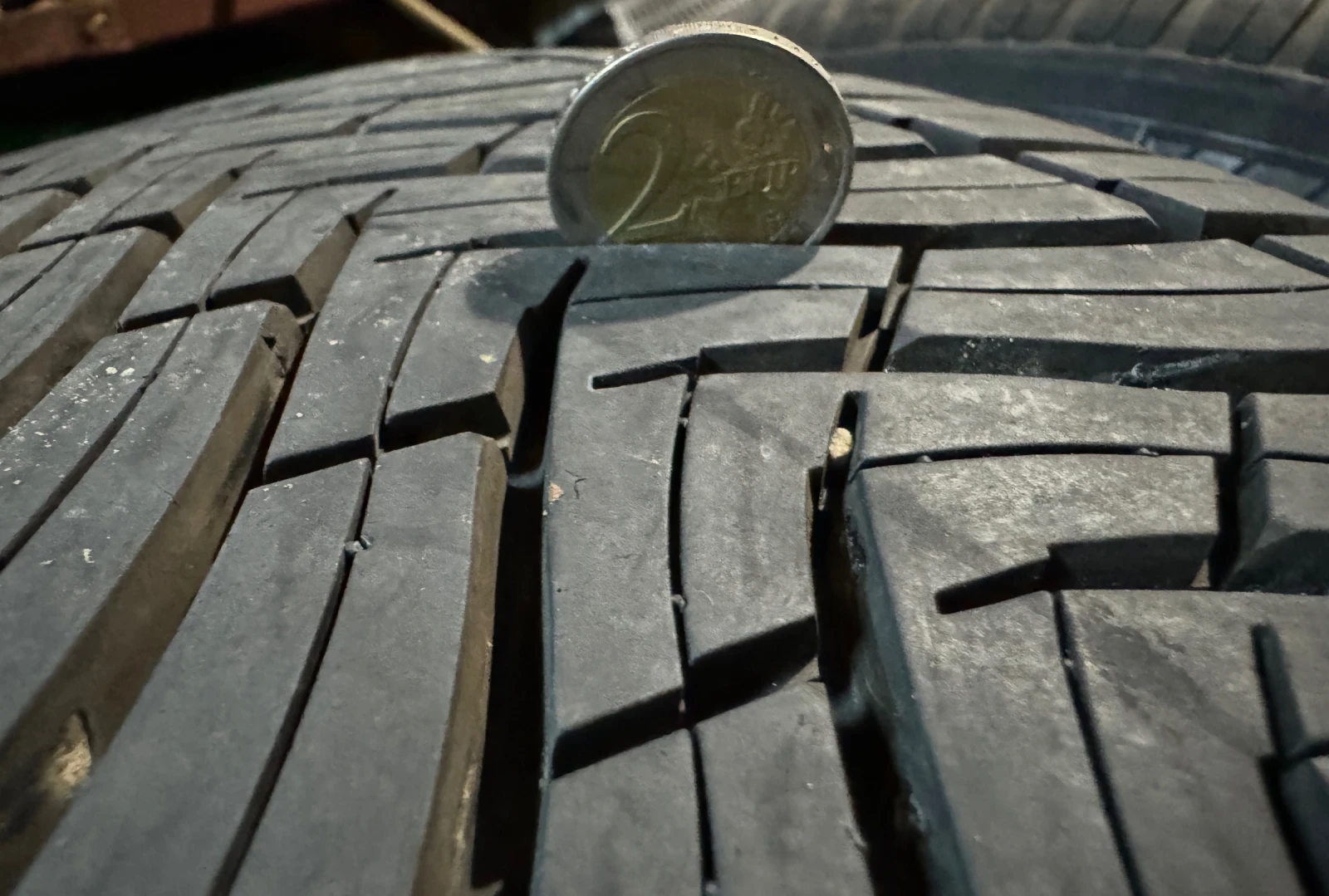Гуми Всесезонни 235/55R19, снимка 9 - Гуми и джанти - 56718870