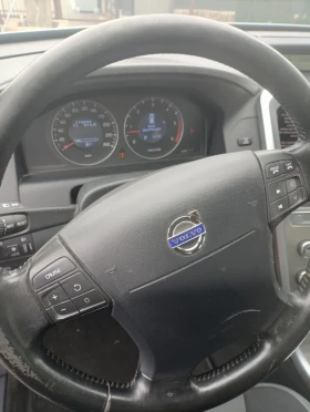 Volvo XC60 2.4d 185cv, снимка 12