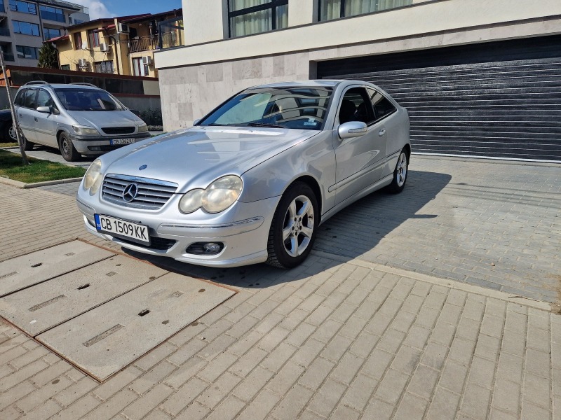 Mercedes-Benz C 220, снимка 3 - Автомобили и джипове - 46010180