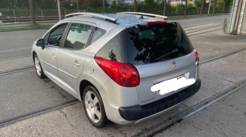 Peugeot 207 1, 6 cdi, снимка 2 - Автомобили и джипове - 47054072