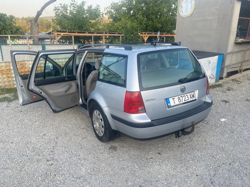 VW Golf, снимка 10 - Автомобили и джипове - 47625524