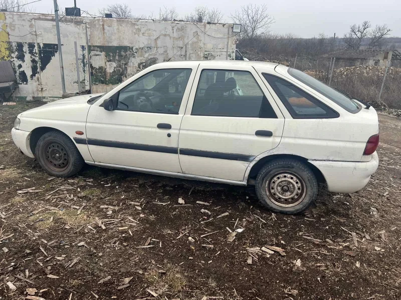 Ford Escort, снимка 4 - Автомобили и джипове - 49311392