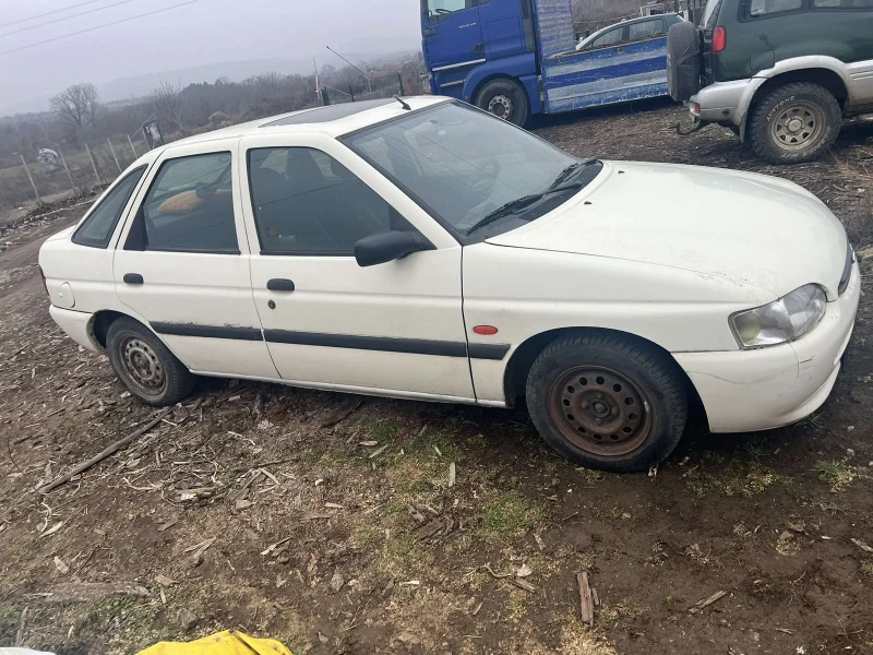 Ford Escort, снимка 3 - Автомобили и джипове - 49311392