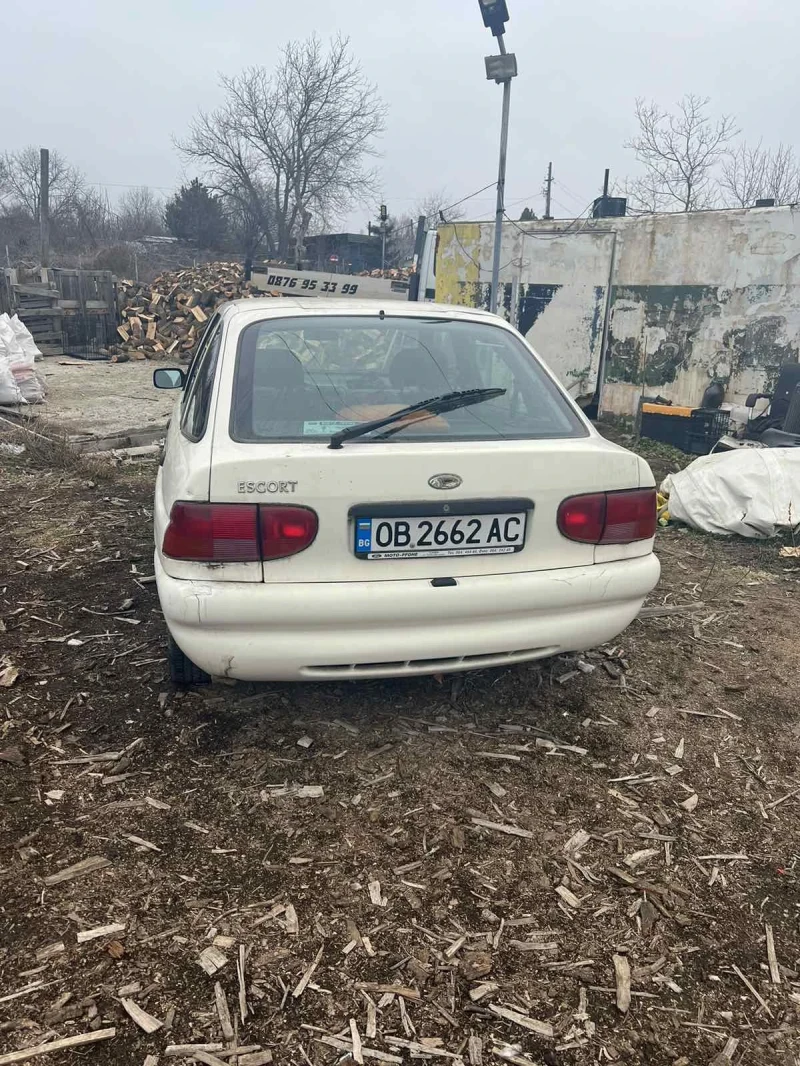 Ford Escort, снимка 2 - Автомобили и джипове - 49311392