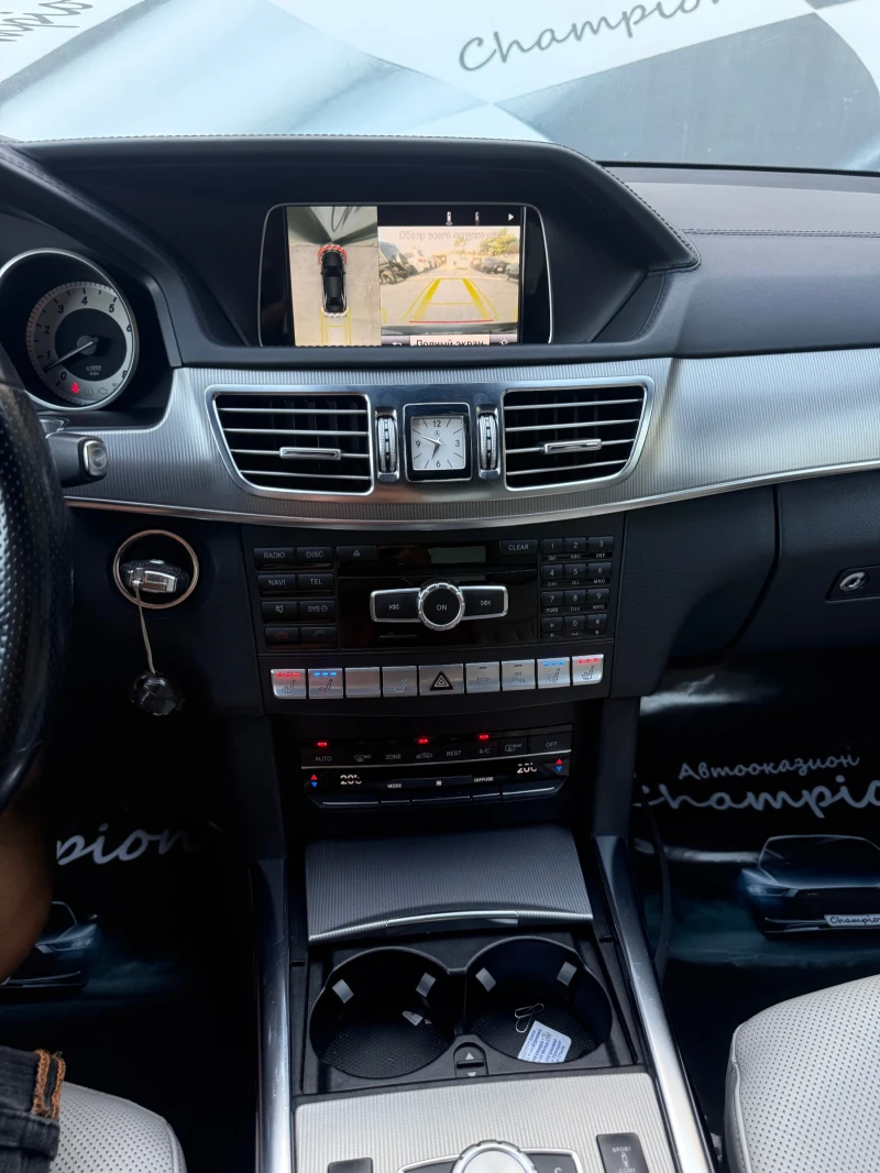 Mercedes-Benz E 500, снимка 17 - Автомобили и джипове - 51372116