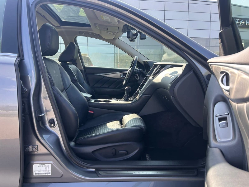 Infiniti Q50 3.5 HYBRID SPORT AWD, снимка 7 - Автомобили и джипове - 52077742