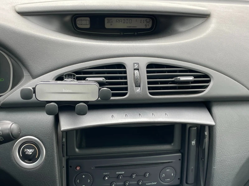 Renault Laguna, снимка 12 - Автомобили и джипове - 52355427