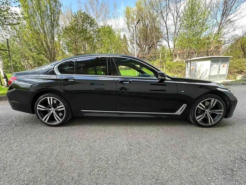 BMW 750 I / LONG / INDIVIDUAL , снимка 8 - Автомобили и джипове - 52318706