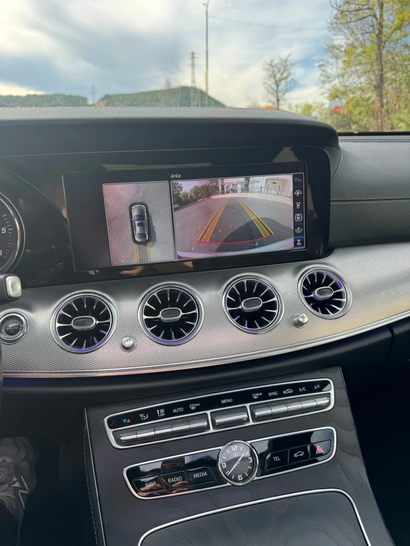 Mercedes-Benz E 220, снимка 12 - Автомобили и джипове - 52699870