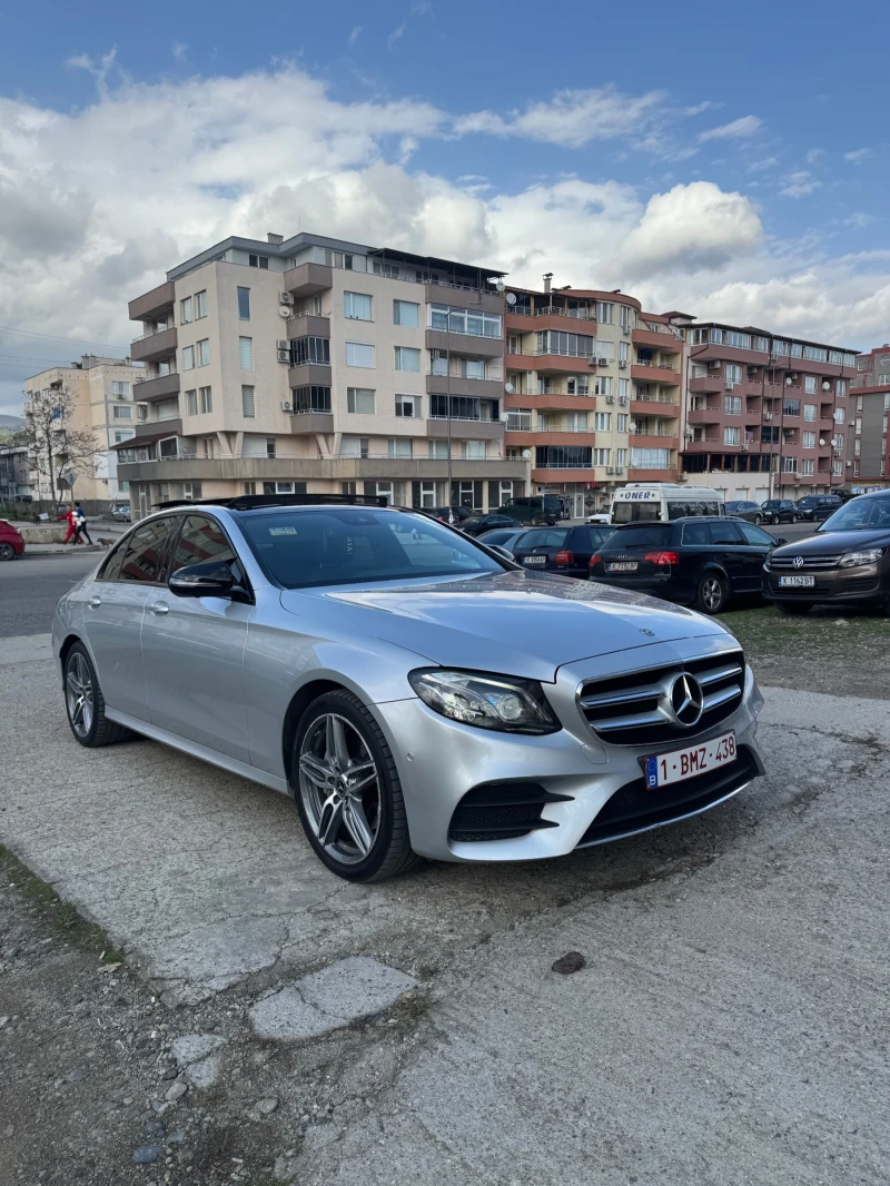 Mercedes-Benz E 220, снимка 3 - Автомобили и джипове - 52699870