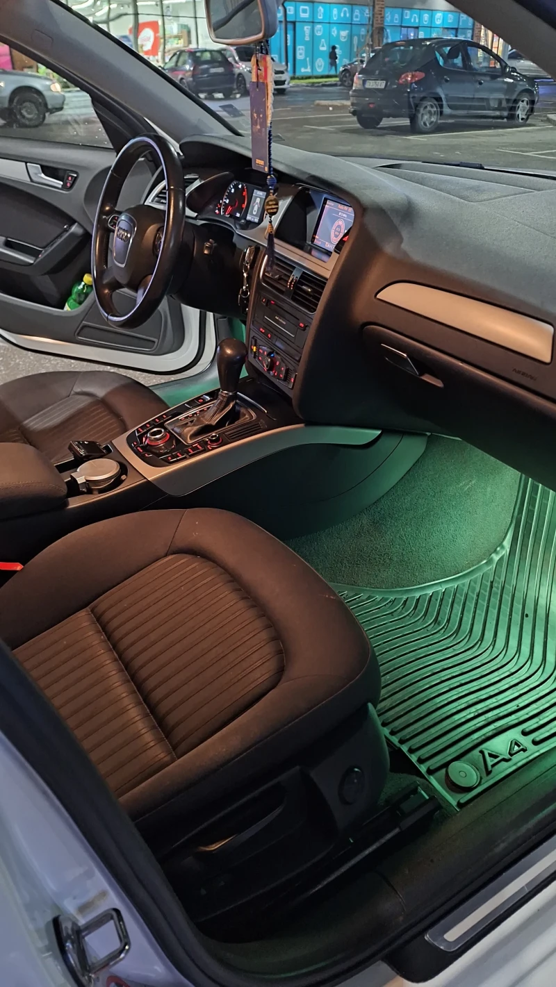 Audi A4, снимка 11 - Автомобили и джипове - 53114339