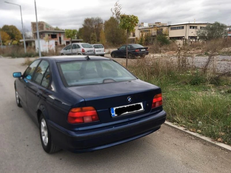 BMW 525, снимка 10 - Автомобили и джипове - 47237055