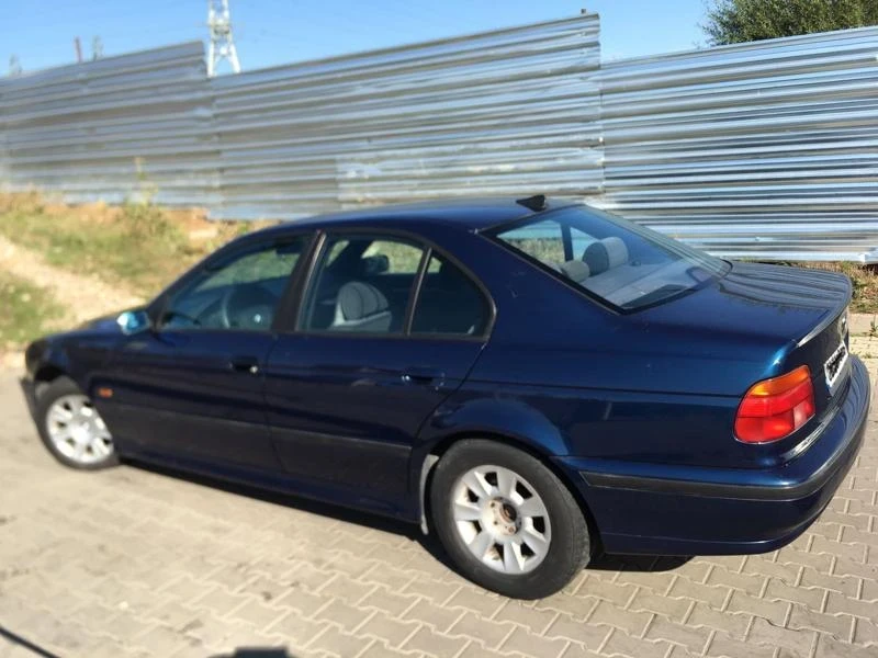 BMW 525, снимка 3 - Автомобили и джипове - 47237055