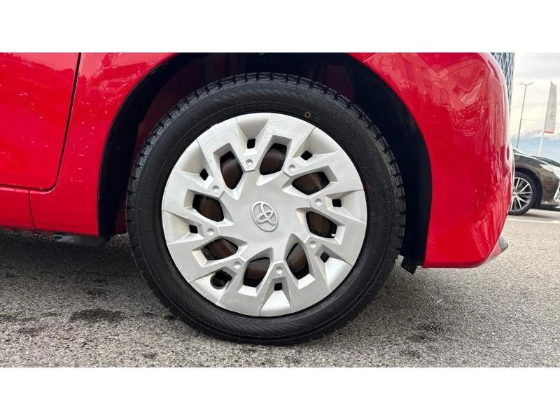 Toyota Aygo 1.0 VVT-i 5MT X-CONNECT, снимка 16 - Автомобили и джипове - 52835014