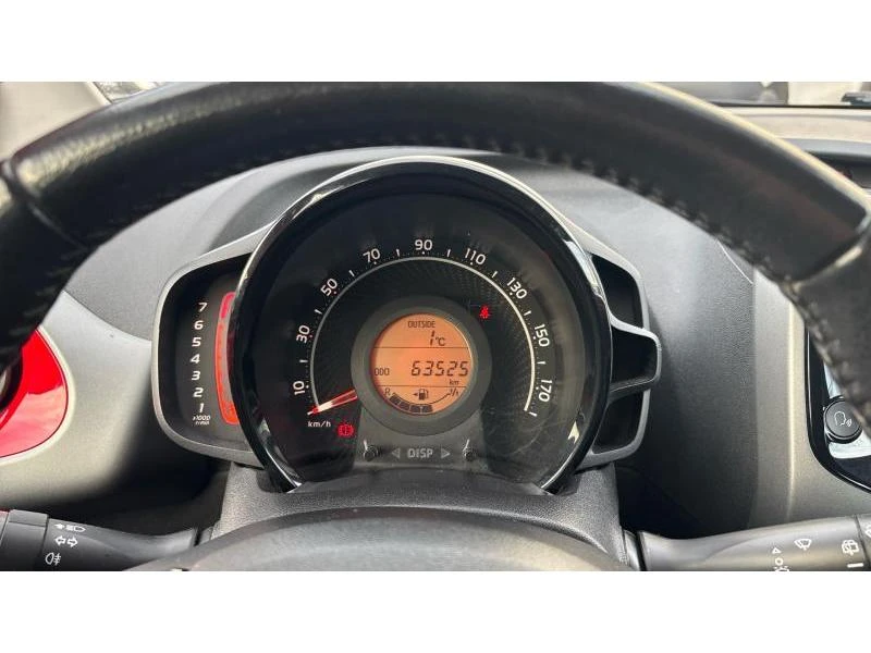 Toyota Aygo 1.0 VVT-i 5MT X-CONNECT, снимка 14 - Автомобили и джипове - 52835014