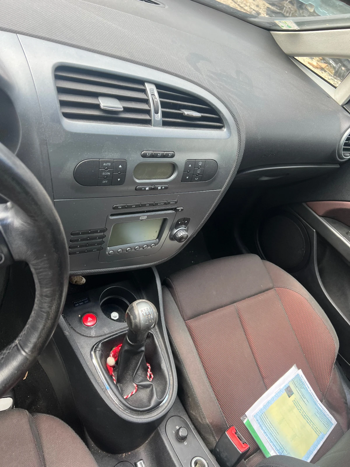 Seat Leon 2.0TDI - изображение 9