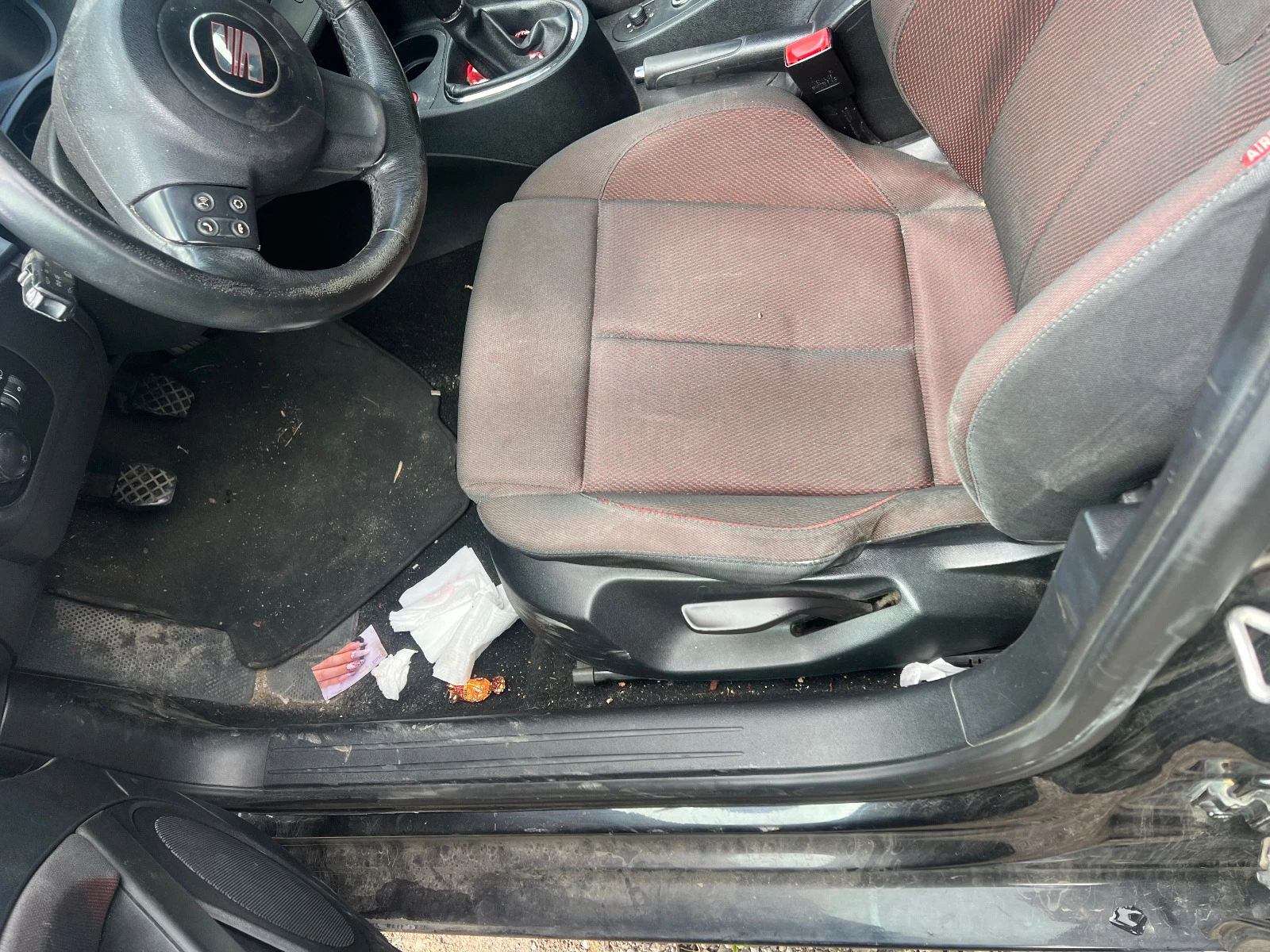 Seat Leon 2.0TDI - изображение 7