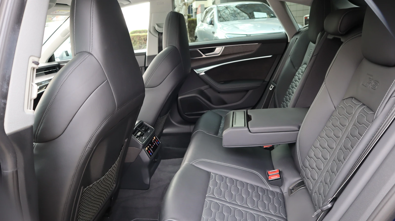 Audi Rs7   25/4.0TFSI/Bang&Olufsen//HuD | Mobile.bg   12