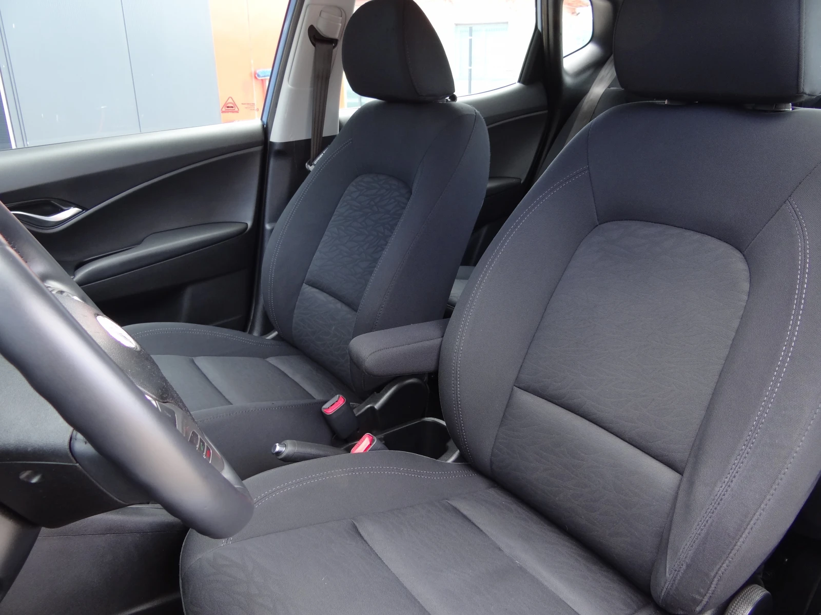 Hyundai Ix20 1.4i-90k.c. /  / LPG-BRC / Euro-5 / | Mobile.bg   12