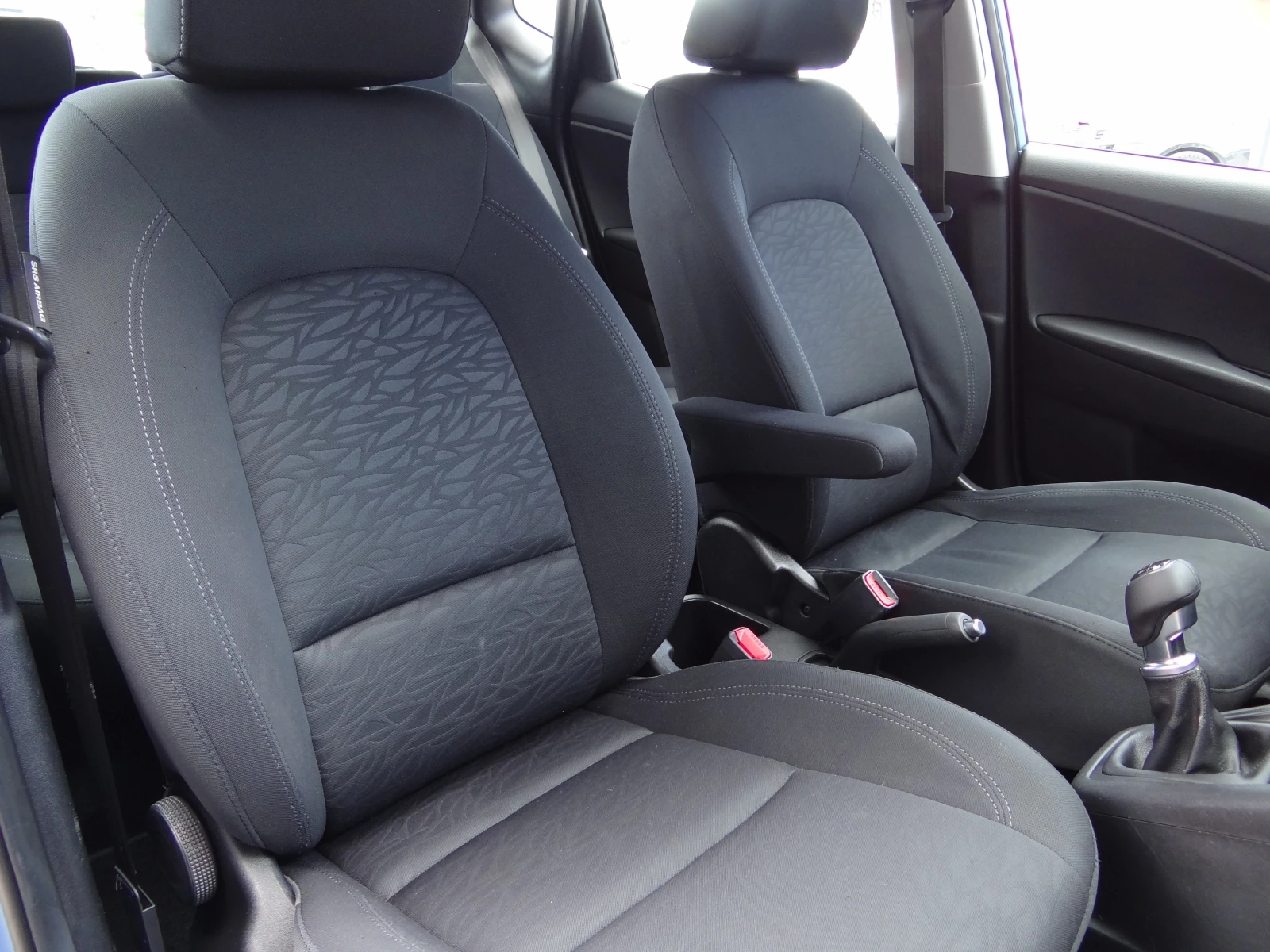 Hyundai Ix20 1.4i-90k.c. /  / LPG-BRC / Euro-5 / | Mobile.bg   11