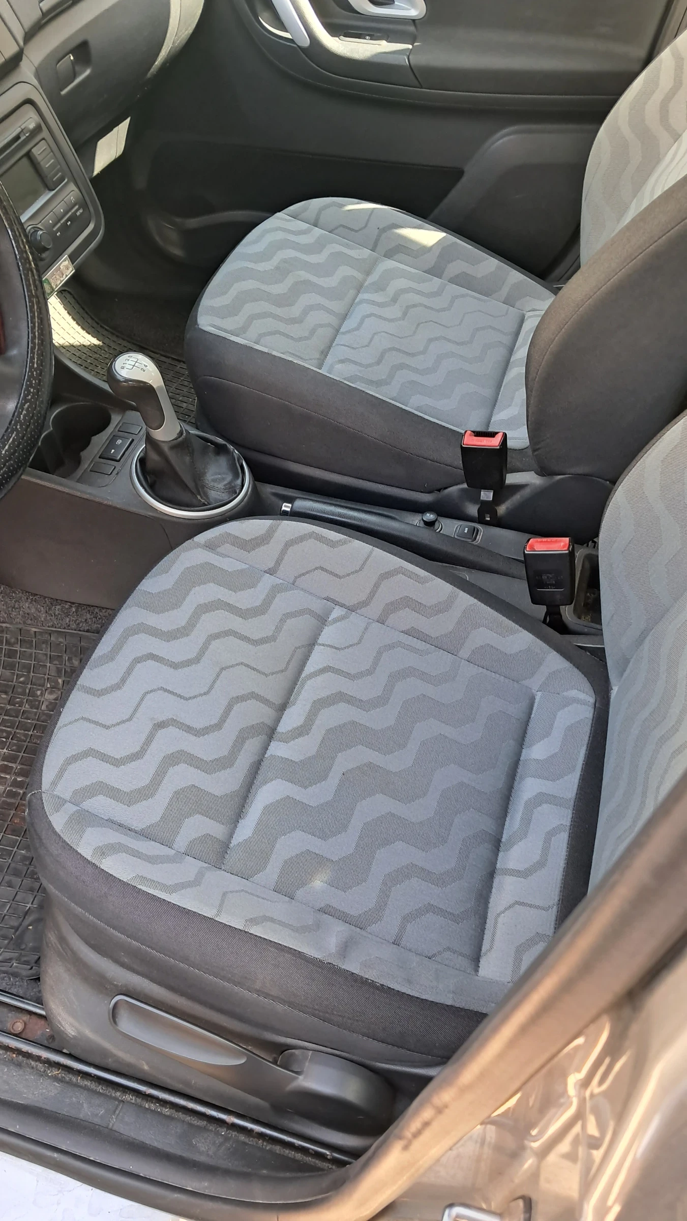 Skoda Fabia 1.4 бензин - изображение 5