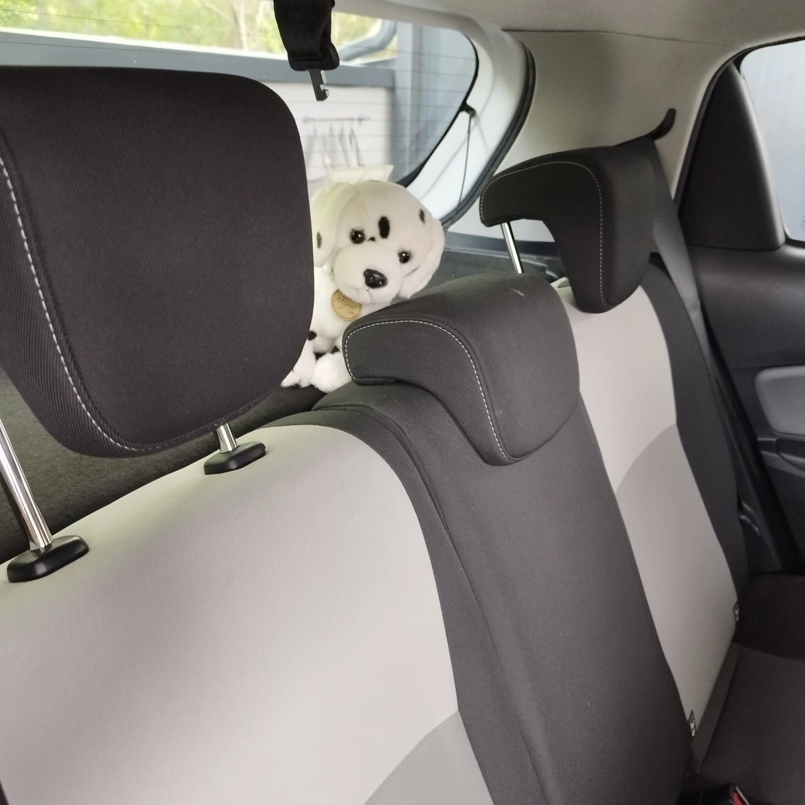 Toyota Yaris 1.5 Hybrid  - изображение 9