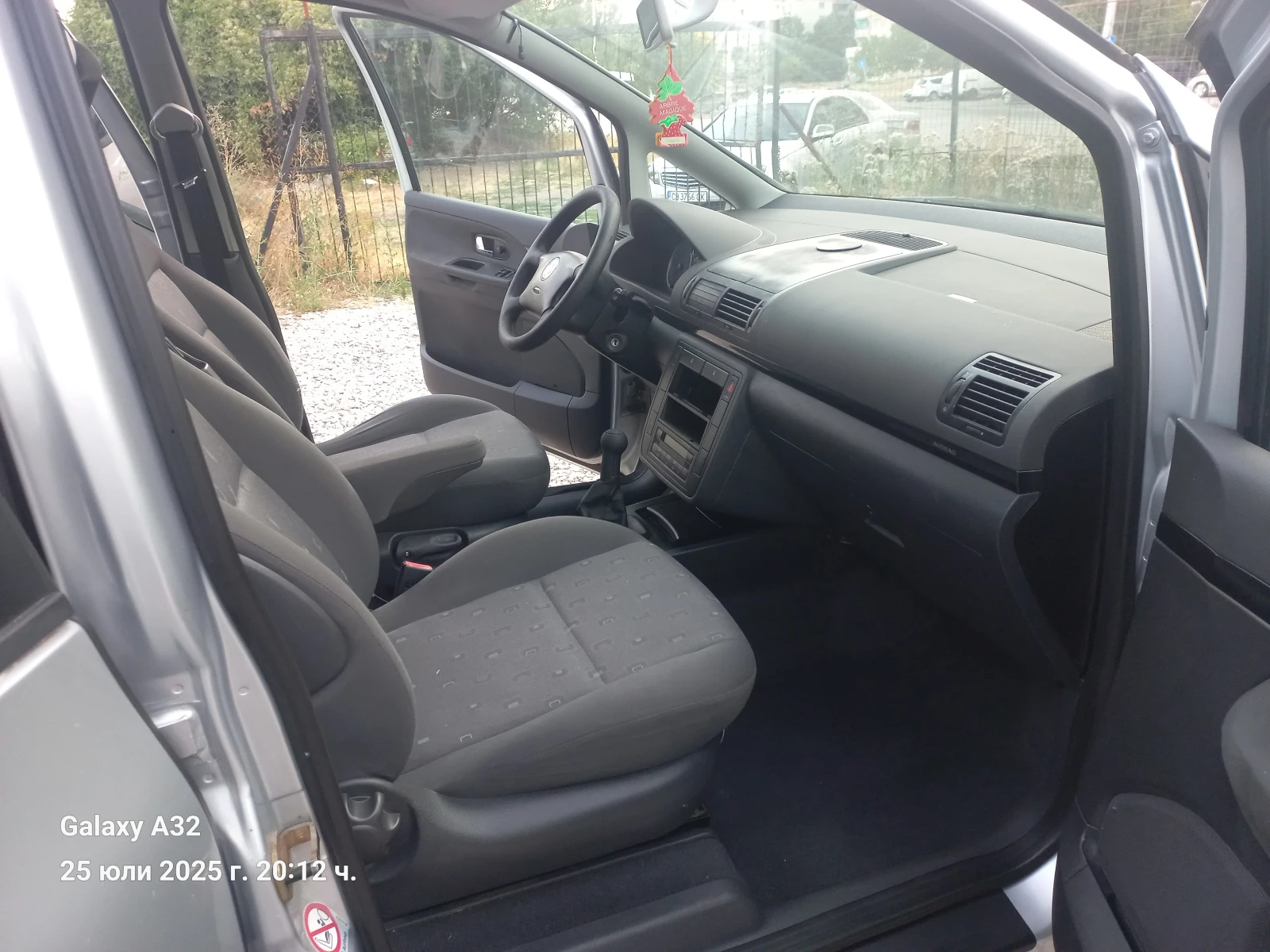 VW Sharan 2.0i.7mesten..Holandia - изображение 9