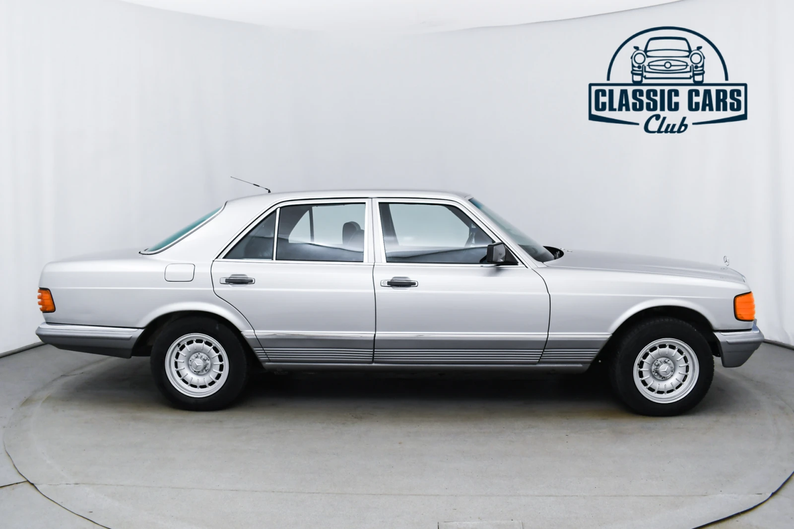 Mercedes-Benz 500 SE  - изображение 2