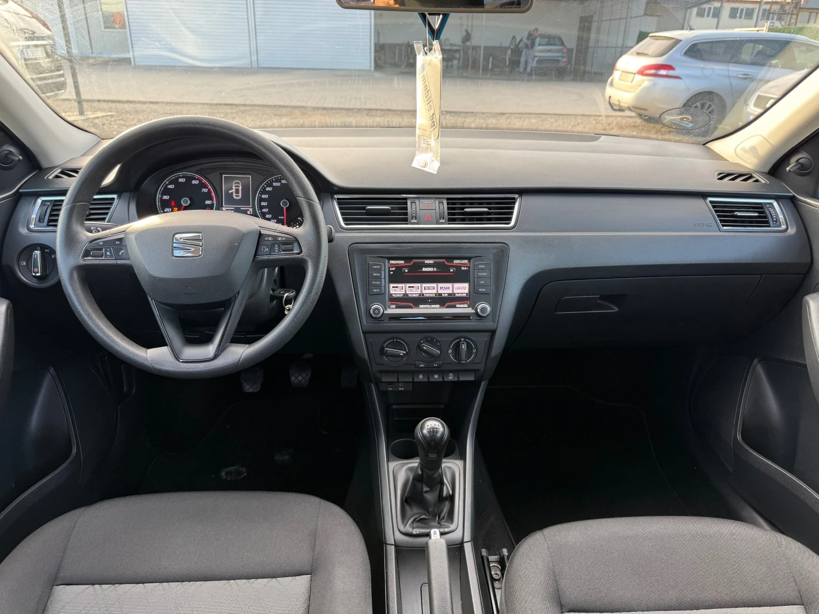 Seat Toledo 1.2tsi/90hp/NAVI/SERVICE BOOK/ EVRO 6 / - изображение 9