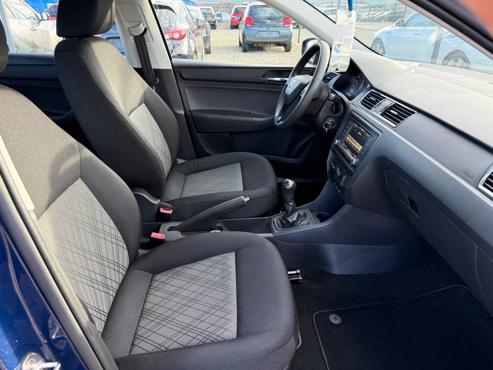 Seat Toledo 1.2tsi/90hp/NAVI/SERVICE BOOK/ EVRO 6 / | Mobile.bg   12