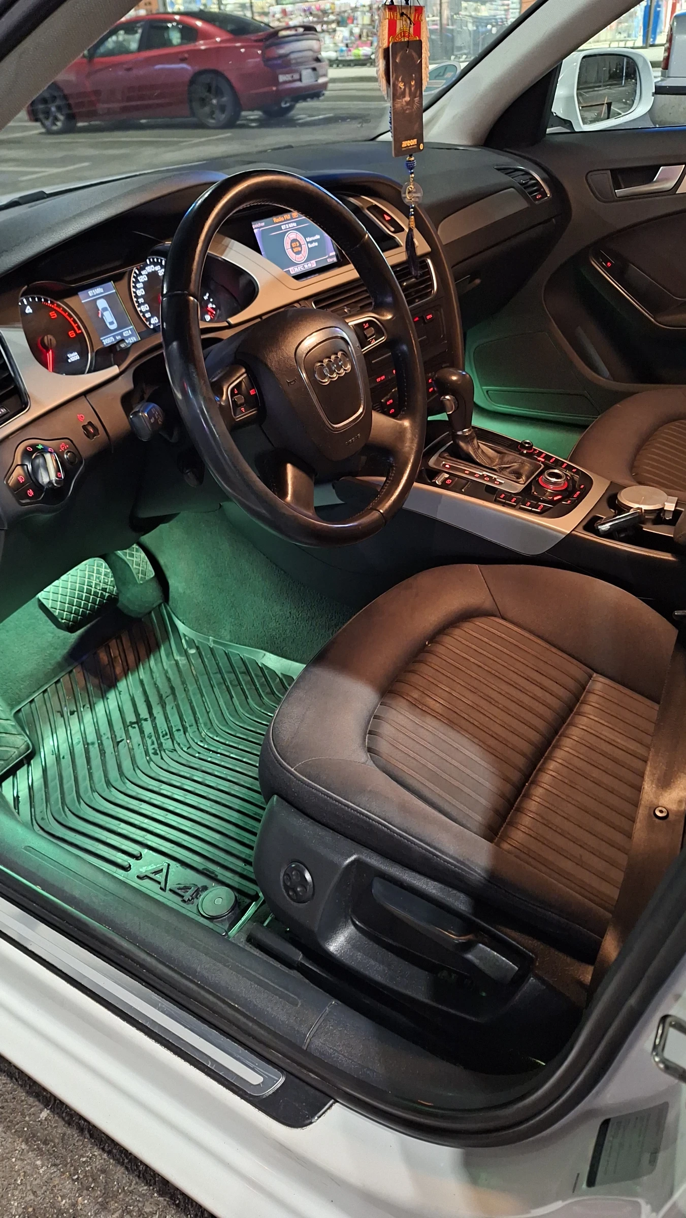 Audi A4 | Mobile.bg � ����������� 10